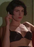 Michelle forbes tits