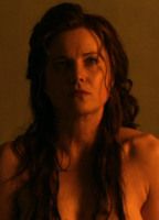 Lawless nackt lucy Lucy Lawless