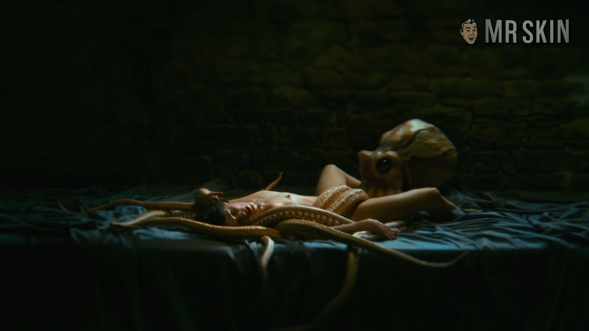 Margot Robbie Lesbian Kiss Tentacle Monster Sex And More At Mr Skin