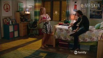 Leclerc nackt Katie  Celebrity Porn
