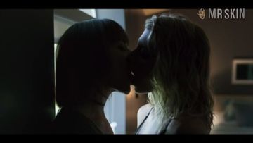 Catherine St-Laurent  nackt